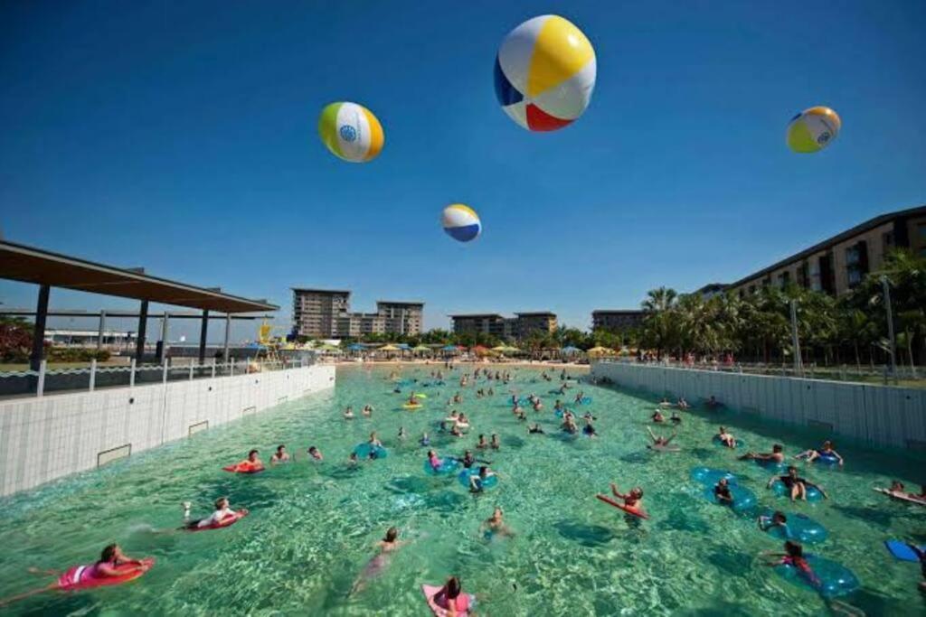Welcome Waterfront *