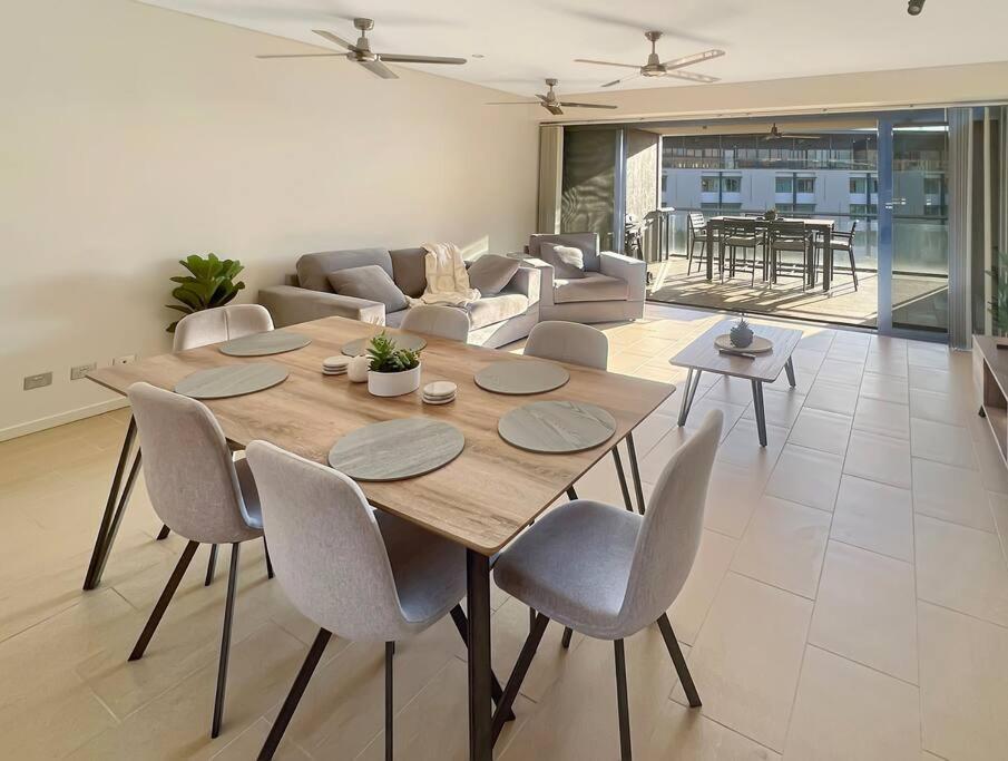 Welcome Waterfront Apartment Darwin